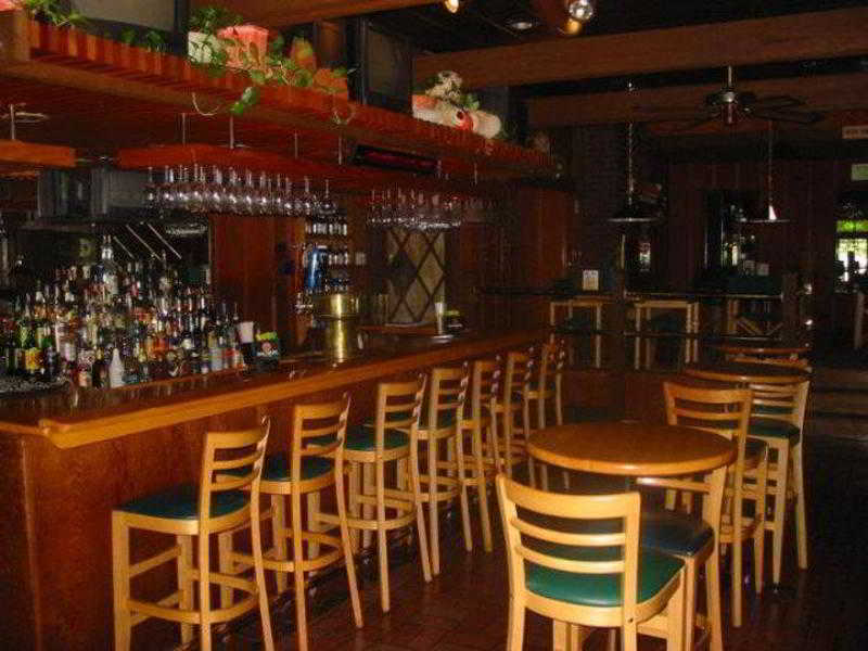 Best Western Braddock Inn La Vale Ресторант снимка
