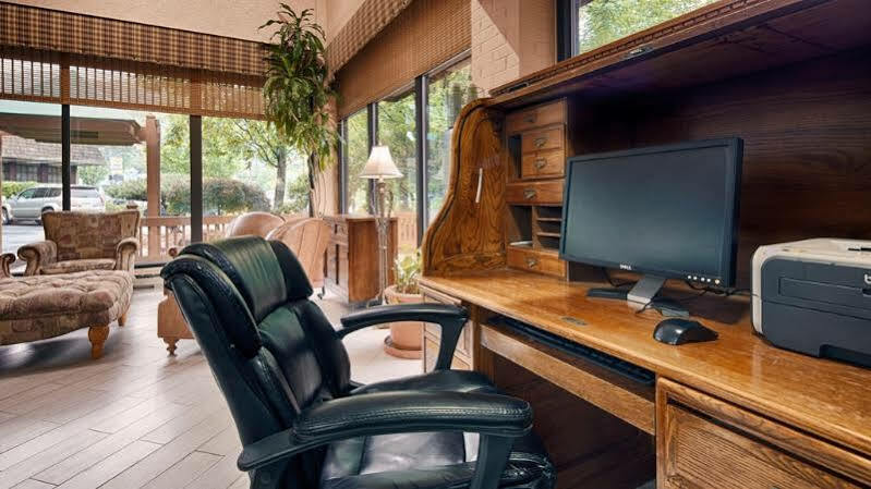 Best Western Braddock Inn La Vale Екстериор снимка